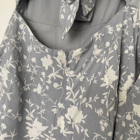 Wilfred Ecoulement V Jumpsuit in Pearl Grey / White - Picture 11 of 11